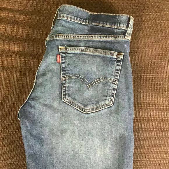 Levi’s Jeans - Picture 3 of 7